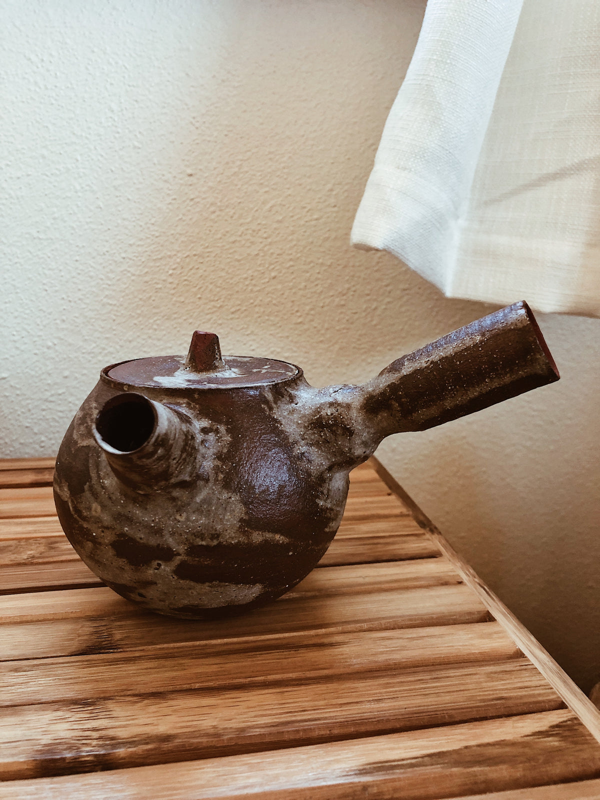 Mono-no-aware teapot