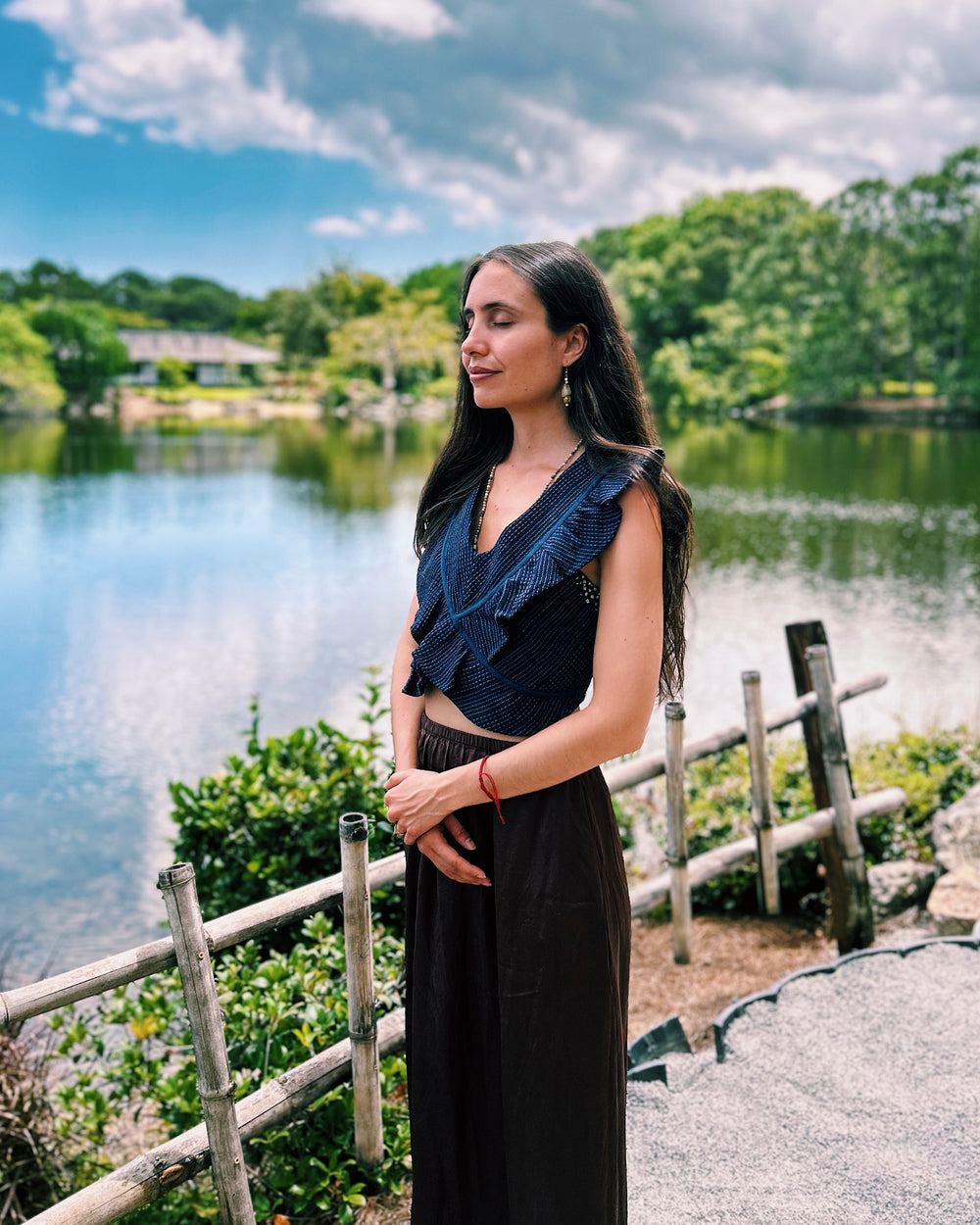 HUADIE 化蝶 Indigo Qigong top