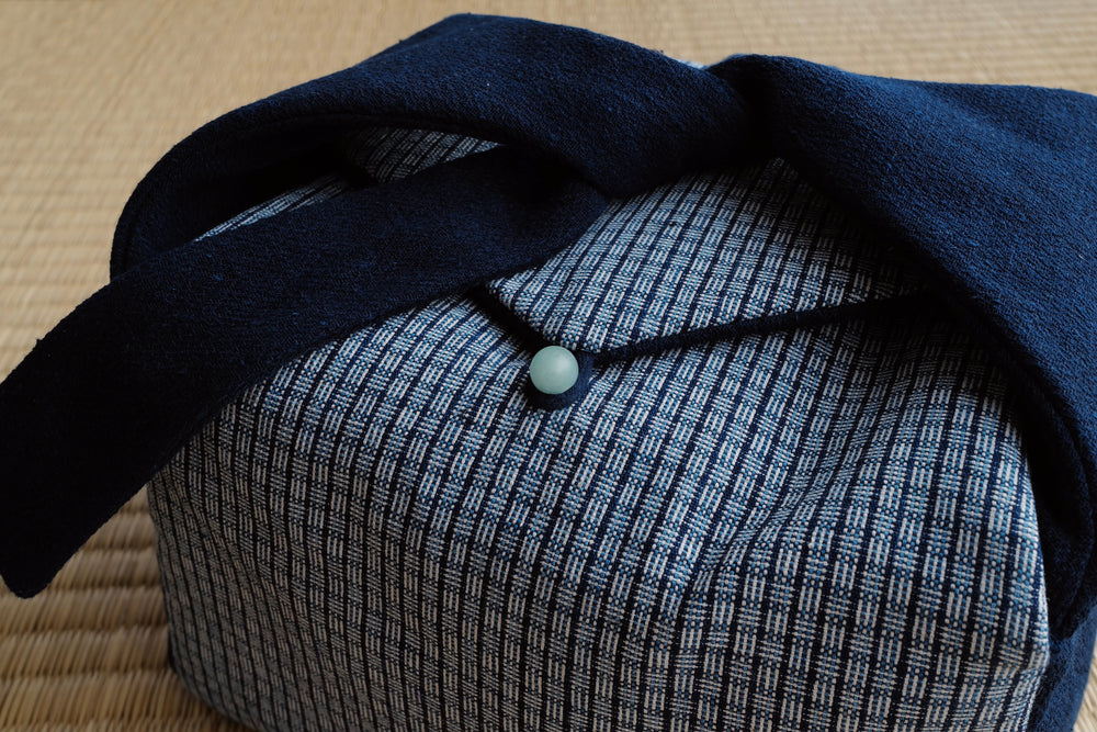 DIAN YUN 靛云 Tea Journey Bag