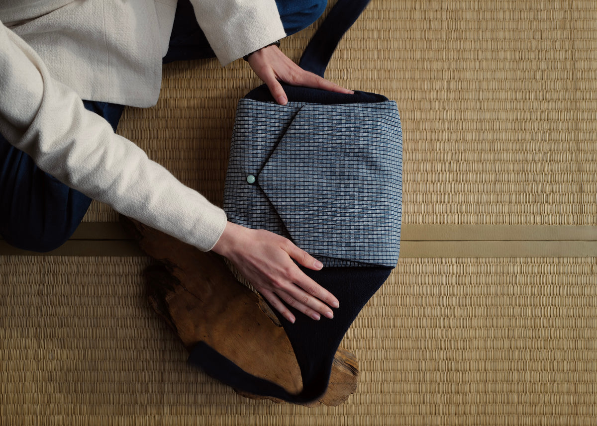 DIAN YUN 靛云 Tea Journey Bag