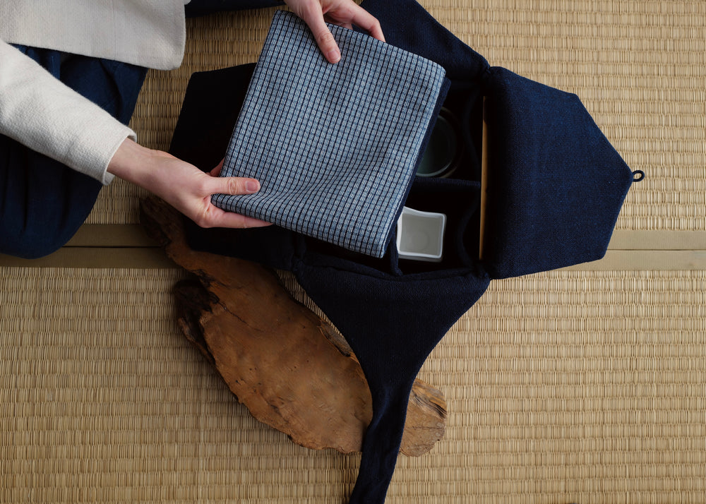 DIAN YUN 靛云 Tea Journey Bag